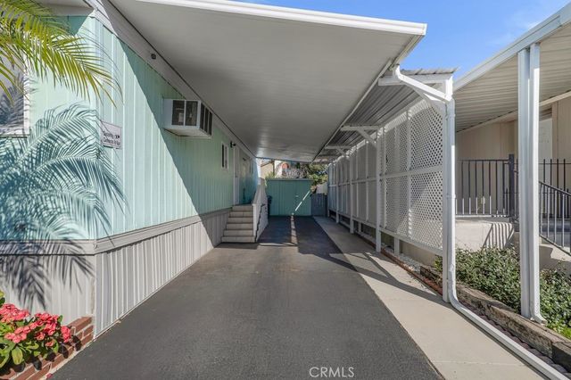 8800 Eton Avenue 31, Canoga Park, CA 91304