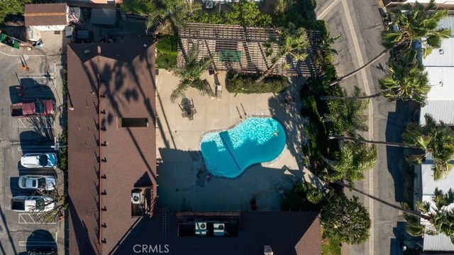 8800 Eton Avenue 31, Canoga Park, CA 91304