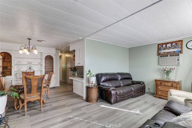 8800 Eton Avenue 31, Canoga Park, CA 91304