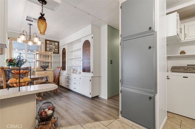 8800 Eton Avenue 31, Canoga Park, CA 91304