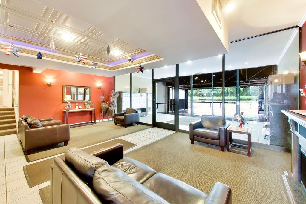 2015 S FINLEY Road 310, Lombard, IL 60148 — photo 4