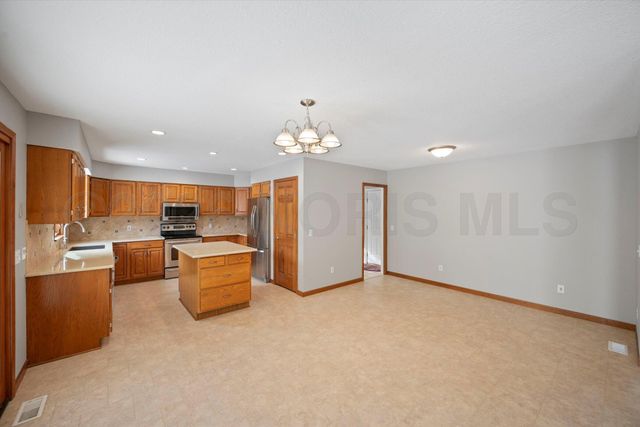 7645 Yawberg Road, Whitehouse, OH 43571