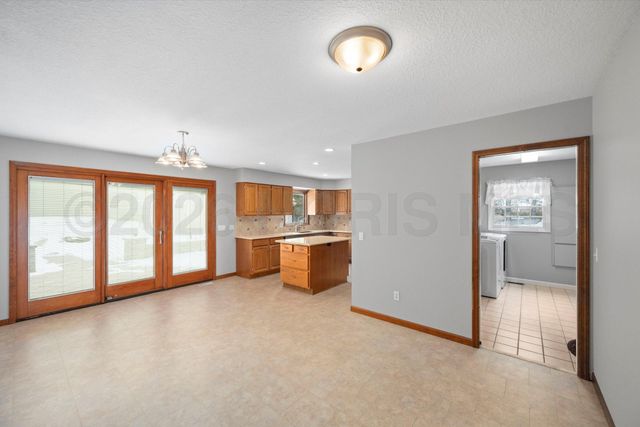 7645 Yawberg Road, Whitehouse, OH 43571