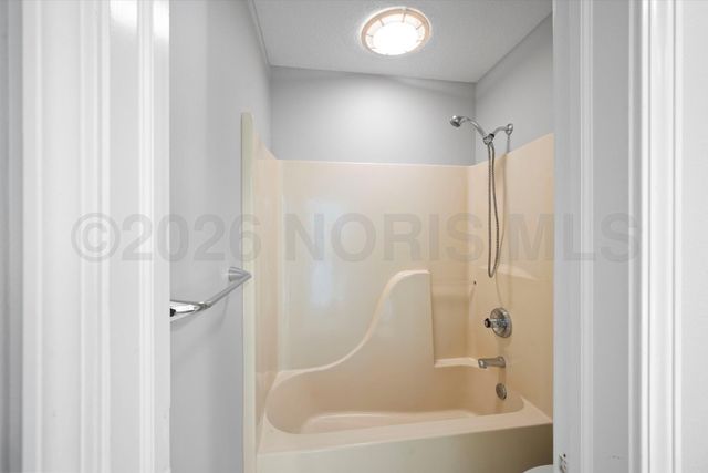 7645 Yawberg Road, Whitehouse, OH 43571