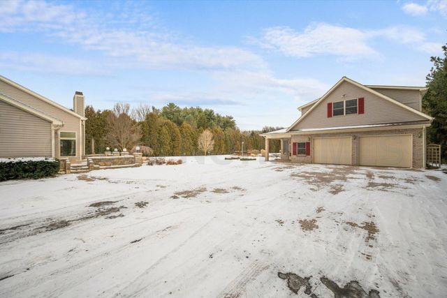 7645 Yawberg Road, Whitehouse, OH 43571