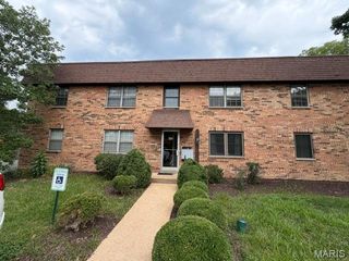 443 S Clay Avenue C, Kirkwood, MO 63122