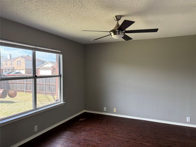 2457 Eagle Mountain Drive, Little Elm, TX 75068