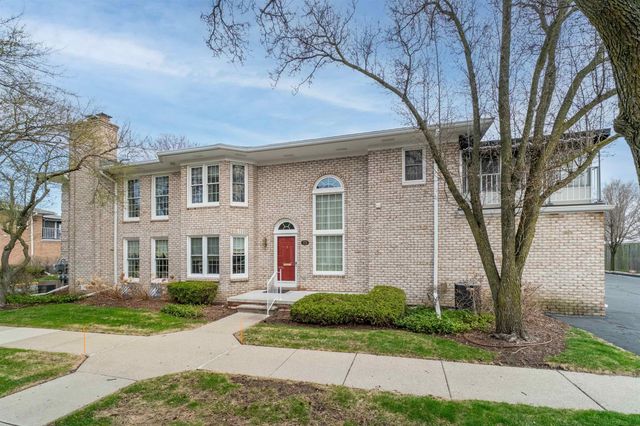 172 Windwood Pointe Avenue, St Clair Shores, MI 48080