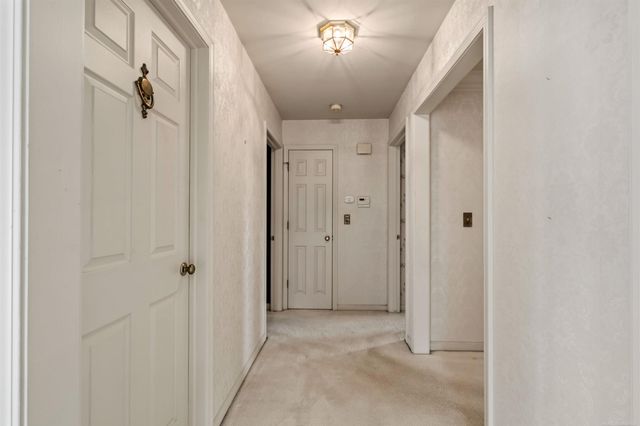 172 Windwood Pointe Avenue, St Clair Shores, MI 48080
