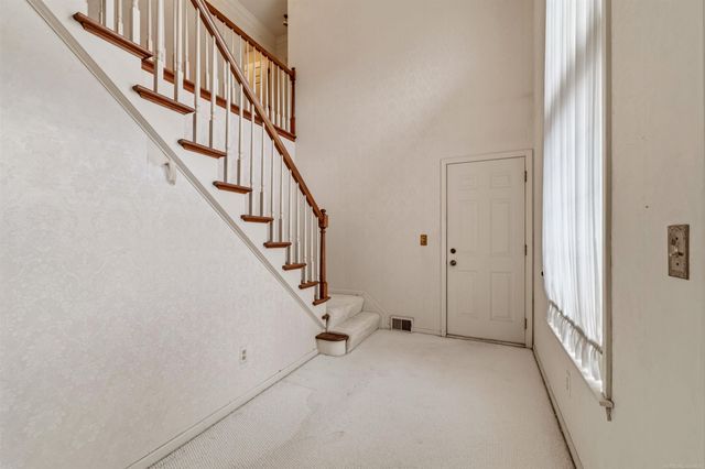172 Windwood Pointe Avenue, St Clair Shores, MI 48080