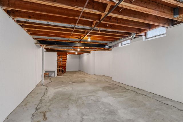 172 Windwood Pointe Avenue, St Clair Shores, MI 48080