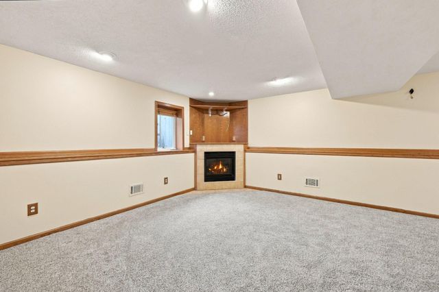 17993 89th Place N, Maple Grove, MN 55311