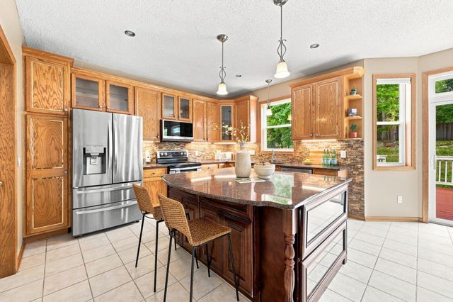 17993 89th Place N, Maple Grove, MN 55311