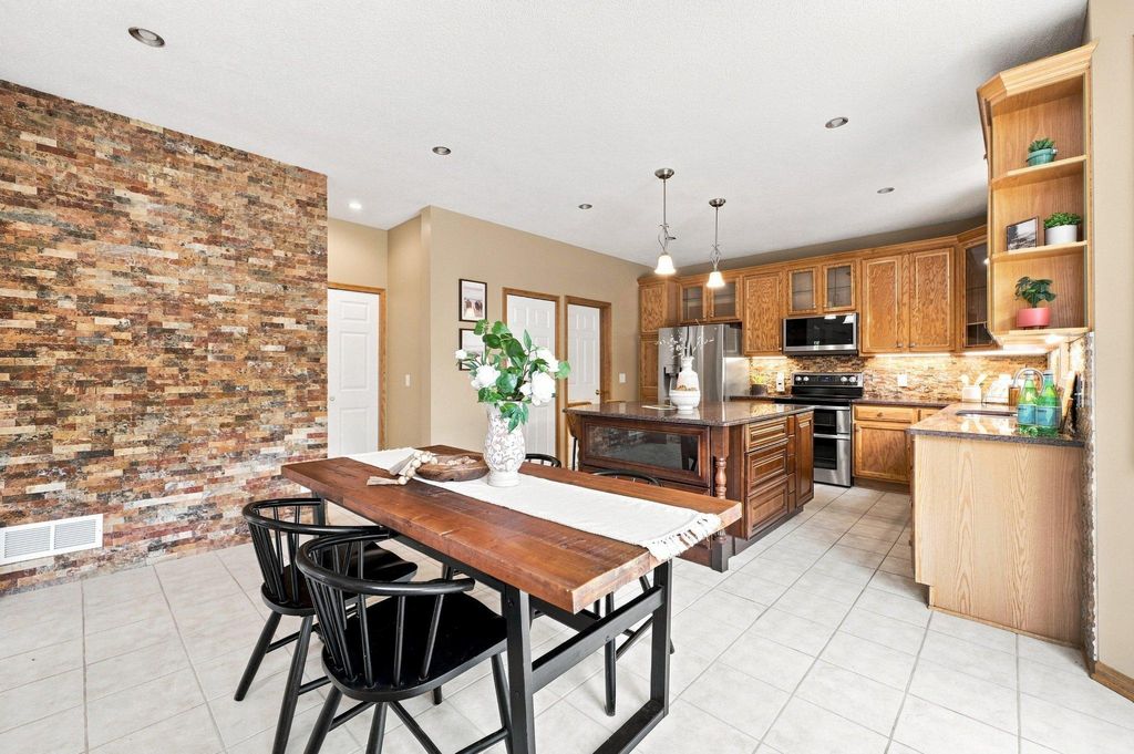 17993 89th Place N, Maple Grove, MN 55311 — photo 5
