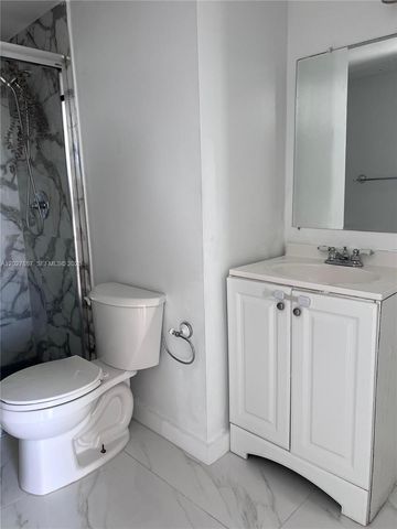 3545 NE 166th St 1004, North Miami Beach, FL 33160