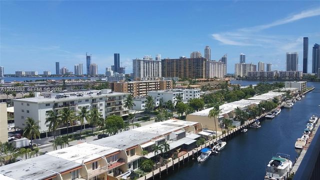 3545 NE 166th St 1004, North Miami Beach, FL 33160