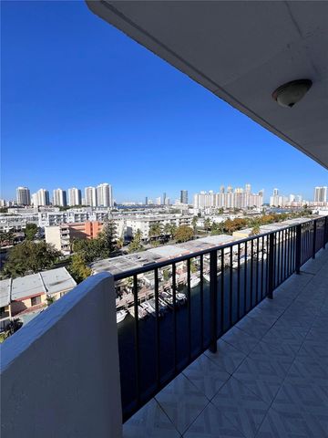 3545 NE 166th St 1004, North Miami Beach, FL 33160