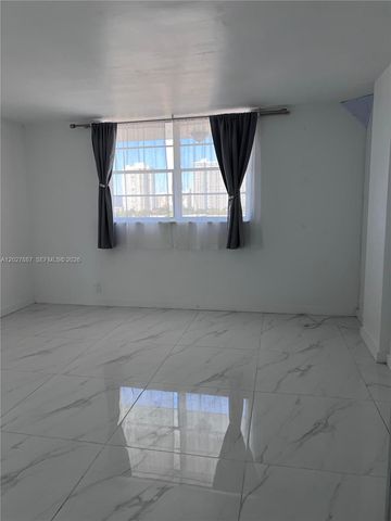 3545 NE 166th St 1004, North Miami Beach, FL 33160