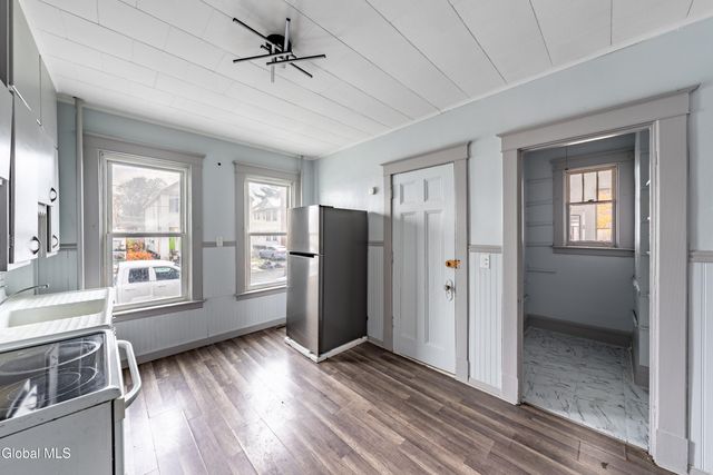 23 N Lake Avenue, Troy, NY 12180