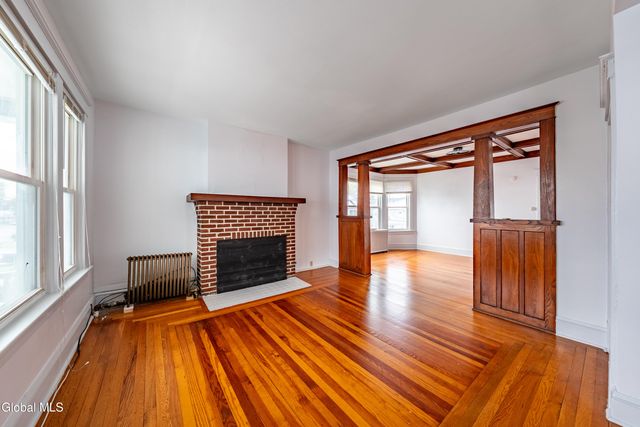 23 N Lake Avenue, Troy, NY 12180