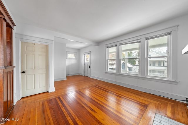 23 N Lake Avenue, Troy, NY 12180