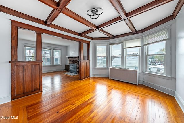 23 N Lake Avenue, Troy, NY 12180