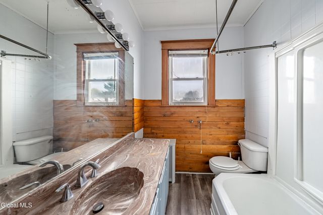 23 N Lake Avenue, Troy, NY 12180