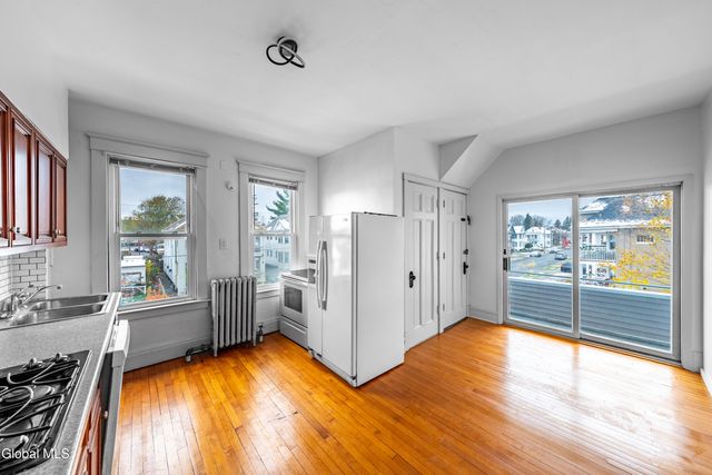 23 N Lake Avenue, Troy, NY 12180