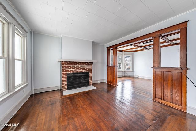 23 N Lake Avenue, Troy, NY 12180