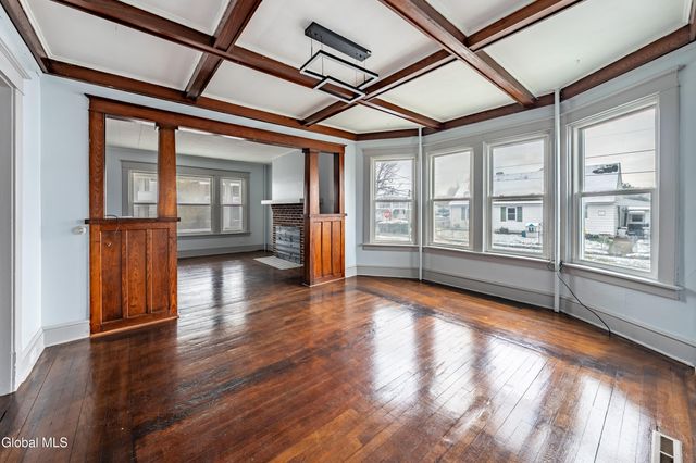 23 N Lake Avenue, Troy, NY 12180