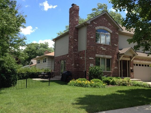 217 W QUINCY Street, Westmont, IL 60559