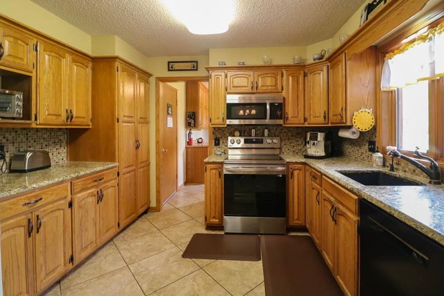 1934 S 125th East, Wichita, KS 67207