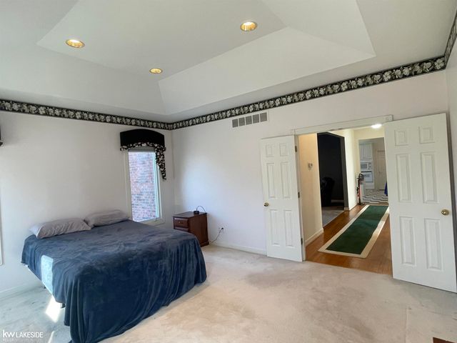 48470 Montelepre Drive, Shelby Twp, MI 48315