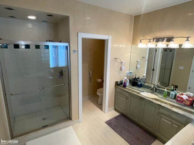 48470 Montelepre Drive, Shelby Twp, MI 48315