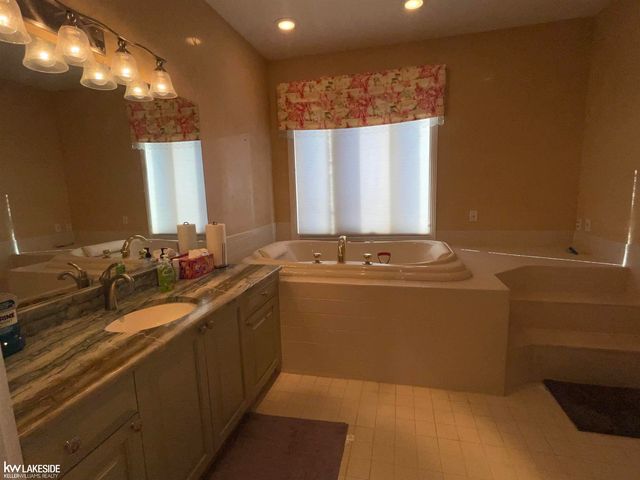 48470 Montelepre Drive, Shelby Twp, MI 48315