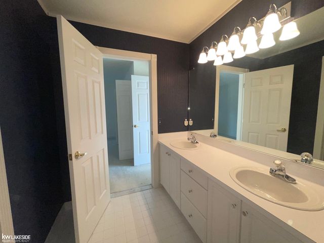 48470 Montelepre Drive, Shelby Twp, MI 48315