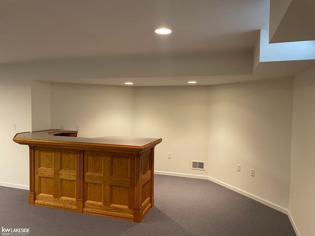 48470 Montelepre Drive, Shelby Twp, MI 48315