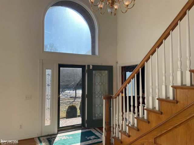 48470 Montelepre Drive, Shelby Twp, MI 48315