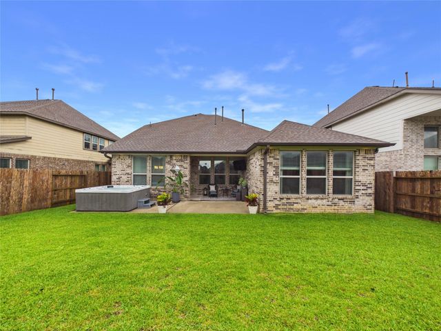 12535 Tamaron Drive N, Texas City, TX 77568