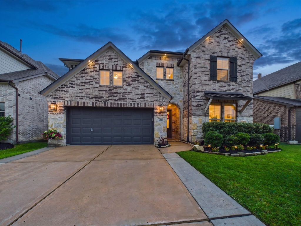 12535 Tamaron Drive N, Texas City, TX 77568
