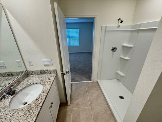 1180 CASCADES AVENUE, Davenport, FL 33837