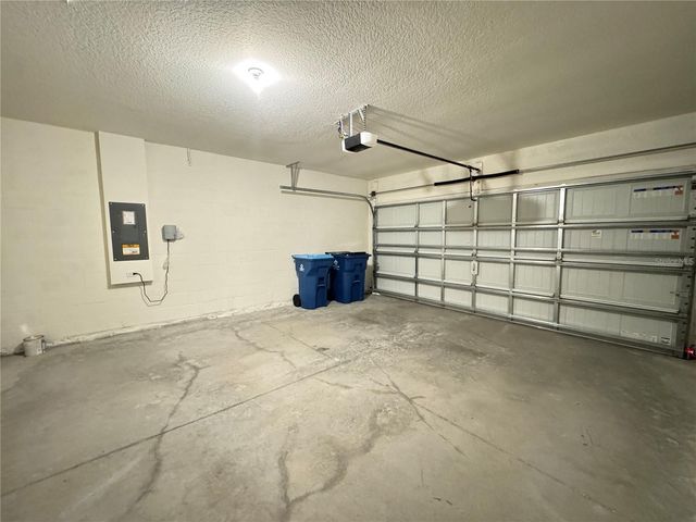 1180 CASCADES AVENUE, Davenport, FL 33837