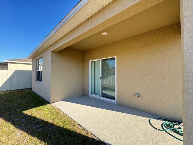 1180 CASCADES AVENUE, Davenport, FL 33837