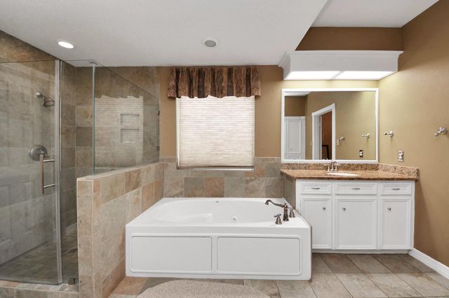 2015 Pecan Trail Drive, Richmond, TX 77406