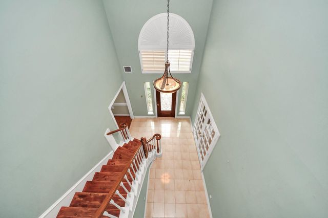 2015 Pecan Trail Drive, Richmond, TX 77406