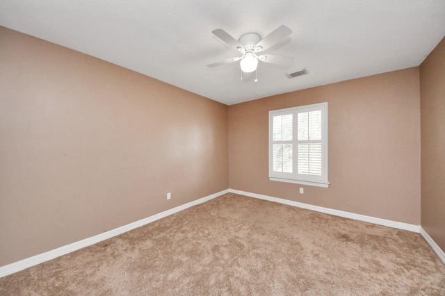 2015 Pecan Trail Drive, Richmond, TX 77406