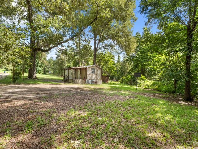 4450 Camp Baker Rd, Leesville, LA 71446