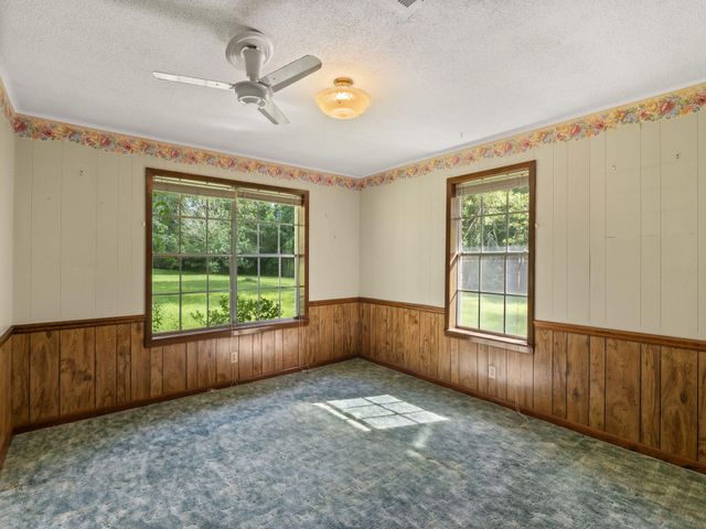 4450 Camp Baker Rd, Leesville, LA 71446