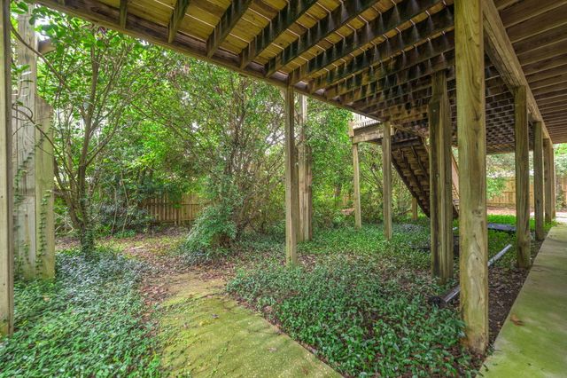 6913 Sea Shark Circle, Navarre, FL 32566