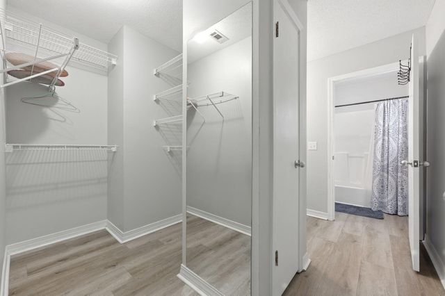 6913 Sea Shark Circle, Navarre, FL 32566